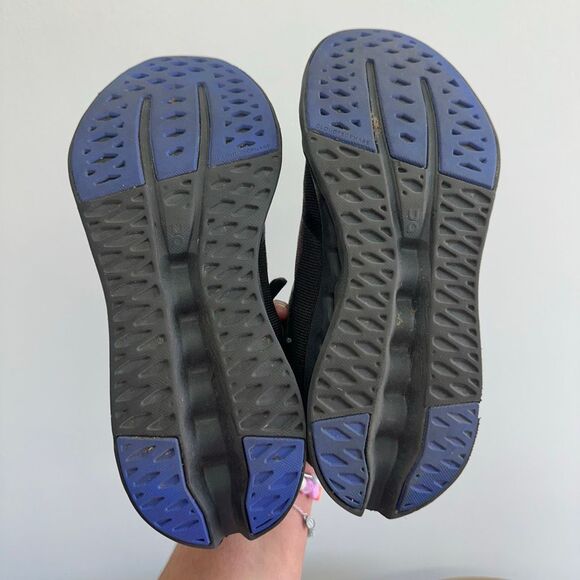 OnCloud Women’s Cloudsurfer Road Running Shoes in Black - Picture 7 of 16